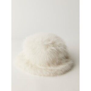 🆕 FREE PEOPLE Ice Queen Bucket Hat / Ivory